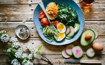 Alenka Ko&scaron;ir: Vpliv zdrave prehrane na fizično in psihično počutje ter preprečevanje bolezni