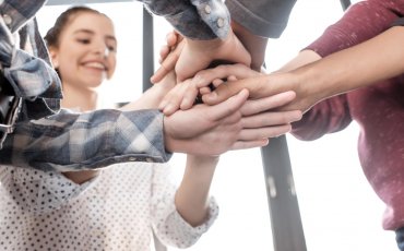 Mladi in iskanje njihovega mesta na trgu dela &ndash; Kako z mladinsko pobudo do službe?